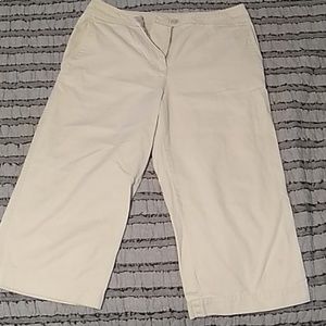 Off white Capris